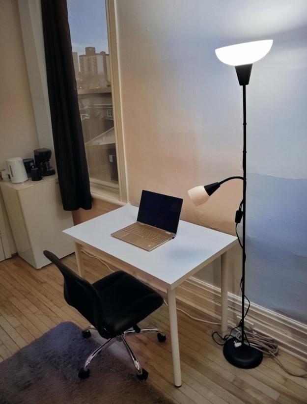 Booking-Eddy- Single Room With Self Check-In Hull Ngoại thất bức ảnh