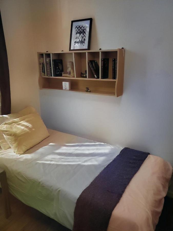Booking-Eddy- Single Room With Self Check-In Hull Ngoại thất bức ảnh